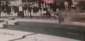 Son dakika haber... Hafriyat kamyonu çarptığı otomobili metrelerce sürükledi, o anlar kameraya yansıdı