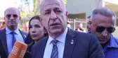 Son dakika haberi... Ümit Özdağ, Samet Gül'ün öldüğü okulun önünde basın açıklaması yaptı