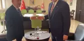 Kılıçdaroğlu ve Uysal taksi durağını ziyaret etti