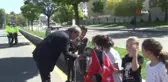 Erzurum haberi! Erzurum'da 'Yayalara öncelik duruşu, hayata saygı duruşu' sloganıyla yaya geçitleri kırmızıya boyandı