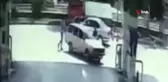 Talihsiz hırsızlar, yakıtı biten araçlarını istasyona kadar iterek böyle getirdi