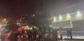 Derbi öncesi Beşiktaş stadı önünde tehlikeli görüntü! Satırlarla gelip tehditler savurdular