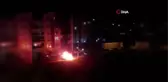 Park halindeki araç alev alev yandı