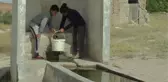 Suları akmayan köyde muhtardan kadınlara akılalmaz tavsiye: Gidin çeşmede yıkanın