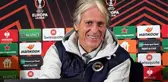 Jorge Jesus, AEK Larnaca maçı için değerlendirmelerde bulundu: Fiziksel olarak güçlü oyun sergilemek istiyoruz
