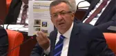 CHP'li Engin Altay, Dezenformasyonla Mücadele Yasası görüşmeleri sırasında MHP'li Feti Yıldız'la tartıştığı sırada adeta çileden çıktı