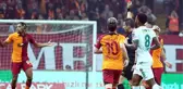 Hakem Ali Palabıyık'ın Sacha Boey'e gösterdiği kırmızı kart pozisyonuyla ilgili VAR diyaloğu ortaya çıktı
