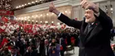 Kongreye damga vurdu! Karamollaoğlu konuşmasına sosyalist şairin şiirini okuyarak başladı