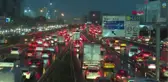 İSTANBUL'DA TRAFİK YOĞUNLUĞU YÜZDE 90'A ULAŞTI