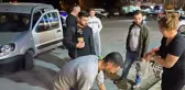 Düzceli balıkçı 1 ton hamsiyi vatandaşlara bedava dağıttı