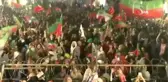 Eski Pakistan Başbakanı Imran Khan vurulmasının ardından ilk kez mitinge katıldı