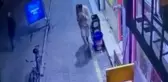 Otomobille gelip iş yerine ateş ettiler