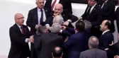 AK Parti'den Meclis'teki kavgaya ilişkin ilk yorum: Vekillerin tartışmaları fiziki boyutta olmamalı