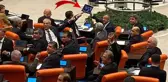 CHP'li Özkoç'un gösterdiği fotoğraf Meclis'i karıştırdı! Fuat Oktay'dan yanıt gecikmedi