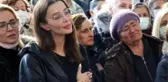 Ölüm acısı yaşayan Özge Ulusoy, babasının kaza esnasında kırılan saatini paylaştı