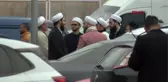 6 YAŞINDAKİ KIZIN EVLENDİRİLMESİ: ADLİYE ÖNÜNDE DESTEK AÇIKLAMASI