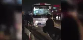 ÖZEL HALK OTOBÜSÜNÜN ÇARPTIĞI ANNE- KIZI ÖLÜM AYIRDI