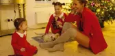 Meryem Uzerli kızlarıyla yılbaşı pozlarını yayınladı, paylaşıma beğeni yağıyor