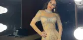 Transparan elbisesiyle poz veren Defne Samyeli, sosyal medyanın fena diline düştü