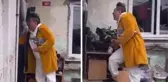 Murat Övüç yardım videosu İZLE! (VİDEO) Murat Övüç para yardım videosu! İhtiyaç sahibi aileye yardım eden Murat Övüç, o anları paylaştı!