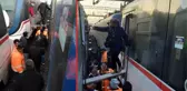Bir garip olay! İZBAN arızalandı, yolcular kalasla tren değiştirdi