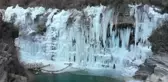 Çin'in Shanxi Eyaletindeki Buz Çağlayanının Muhteşem Görüntüsü Turistleri Büyüledi