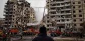 Rus ordusu 9 katlı binayı füzeyle vurdu! Ölü sayısı 25'e yükseldi