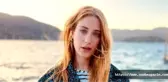 Ünlü oyuncu Hazal Kaya'dan karnı burnunda poz