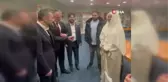 Kelime-i şahadet getirdi Müslüman oldu