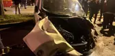 Kontrolden çıkan araç iş yerine girdi