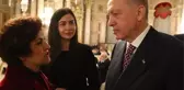 Cumhurbaşkanı Erdoğan'a şarkı yapan ünlü sanatçı Şükriye Tutkun, AK Parti'den milletvekili adaylığını resmen ilan etti