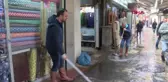 İZMİR'DE KUVVETLİ SAĞANAK YAĞMUR, İŞ HANINI SU BASTI
