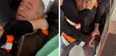 Eline silahı alıp belediye binasını bastı! Korku dolu anlar kamerada