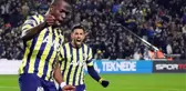 Kasımpaşa maçı sonrası Valencia'yı küvette paylaşan Fenerbahçe, sosyal medyayı yıktı