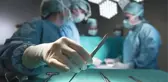 Bademcik ameliyatı sonrası hayatını kaybeden hastanın ölüm haberini veren doktor ortadan kayboldu