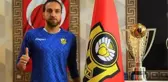 Yeni Malatyaspor'un kalecisi Ahmet Eyüp Türkaslan depremde enkaz altında kaldı