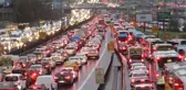 Okulların açılmasıyla İstanbul'da trafik kilit! Yoğunluk her geçen dakika artıyor