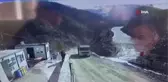 Freni patlayan kamyondan kurtulmak için yaptığı geri manevra kamerada