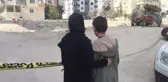 90 kişiye mezar olan apartmanda yaşayan aile, çocuklarının oyun tutkusu sayesinde hayatta kalmış