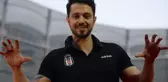 Beşiktaşlı ünlü şarkıcı Murat Boz, Fenerbahçe taraftarına verilen yasağa isyan etti