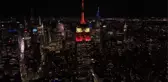 New York'ta Empire State binası, depremzedeler için kırmızı beyaz renklerle ışıklandırıldı