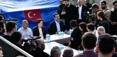 Hatay'da depremzede vatandaş, Akşener'e dert yandı: İnşaatta yatıyorum, çadırımız yok