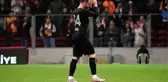 Galatasaray'ın yıldızı Mata'nın Kasımpaşa maçının başında kenara gelme nedeni ortaya çıktı: Belinde ağrılar var