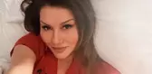 Şarkıcı Deniz Seki koronavirüse yakalandı