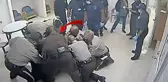 ABD'de siyahi genç, polis şiddeti sonucu nefessiz kalarak hayatını kaybetti
