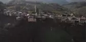 Karadeniz fıkrası gibi mahalle! Aralarında 7 metre mesafe olan komşular, 2 dakika farkla iftar açıyor