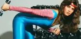 Ünlü oyuncu Brooke Shields, tanıdığı biri tarafından tecavüze uğradığını yıllar sonra itiraf etti