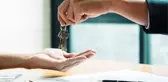 Bu da oldu! Daha fazla para isteyen ev sahipleri, kiracılara 