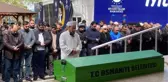 Başına briket parçasının düşmesiyle ölen kişi, toprağa verildi