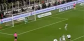 Stat buz kesti! Enner Valencia'nın penaltı vuruşu sonrası herkes dondu kaldı